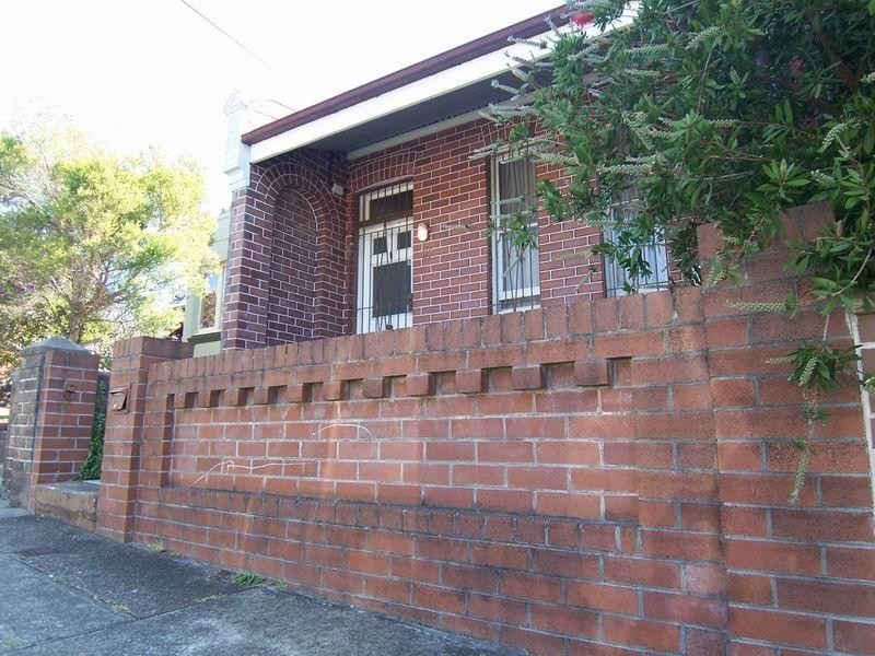 18 Railway Street, Petersham NSW 2049