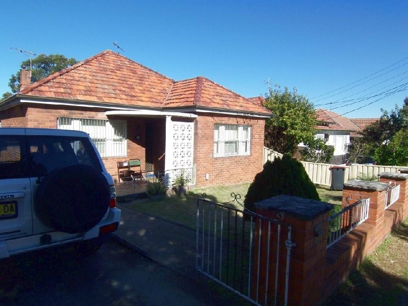 6 Owen Street, Punchbowl NSW 2196