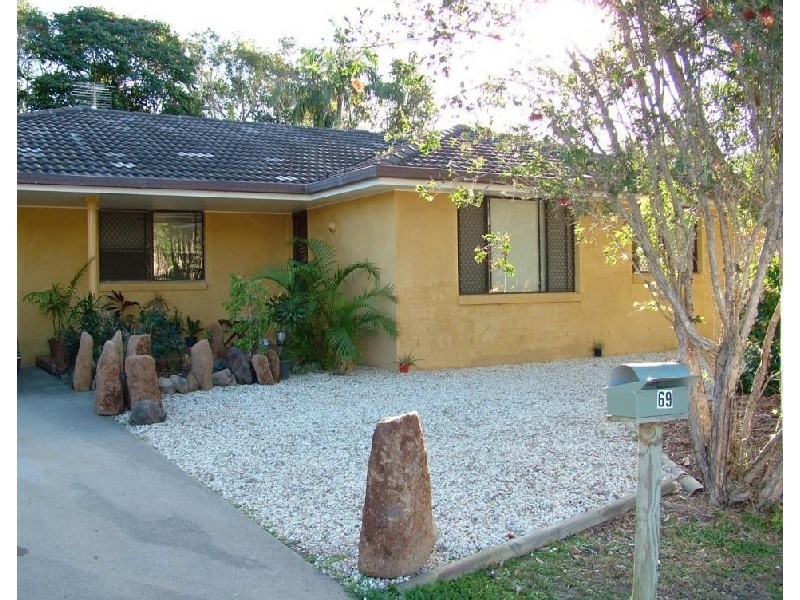 69 Rajah Road, Ocean Shores NSW 2483