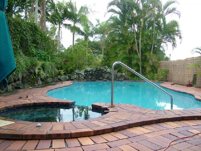 12 Goolara Court, Ocean Shores NSW 2483