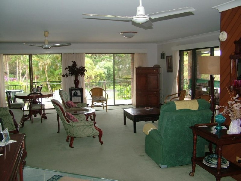 12 Goolara Court, Ocean Shores NSW 2483