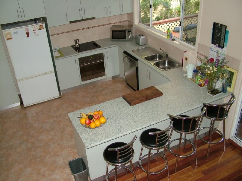 3 Warrambool Rd, Ocean Shores NSW 2483