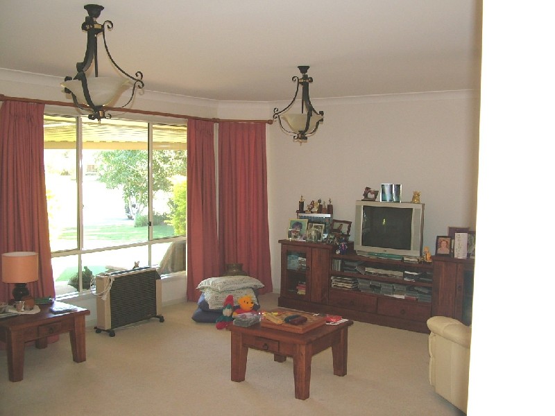 14 Terarra Court, Ocean Shores NSW 2483