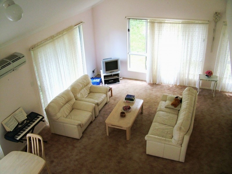 11 Walgooan Way, Ocean Shores NSW 2483