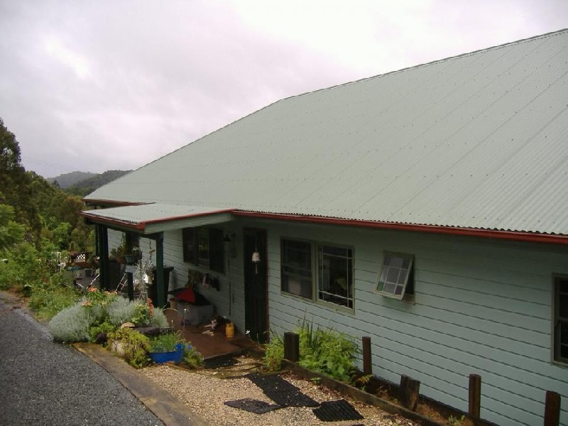 33 Summer Hill Close, Stokers Siding NSW 2484