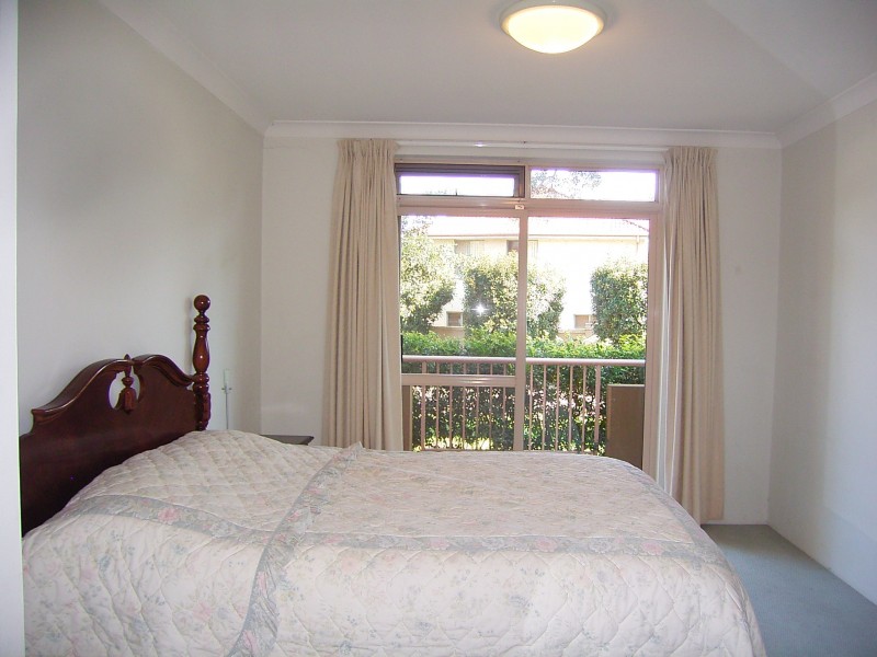 8/13-23 Lancaster Drive, Marsfield NSW 2122