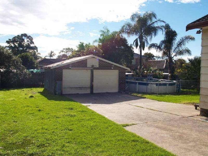 92 Beaconsfield St, Revesby NSW 2212