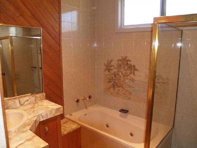 92 Beaconsfield St, Revesby NSW 2212