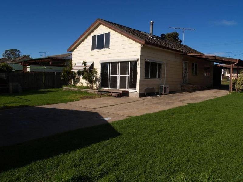 92 Beaconsfield St, Revesby NSW 2212