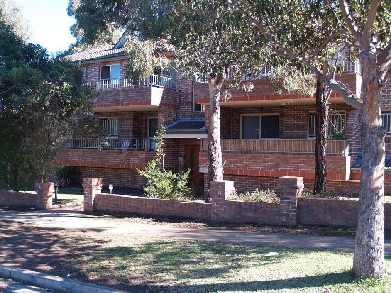 16-18 Reynolds Av, Bankstown NSW 2200