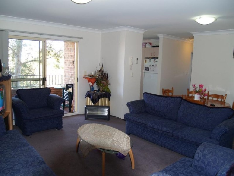 16-18 Reynolds Av, Bankstown NSW 2200