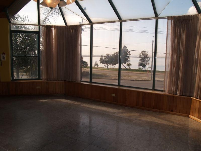 8 General Holmes Drive, Brighton-le-sands NSW 2216