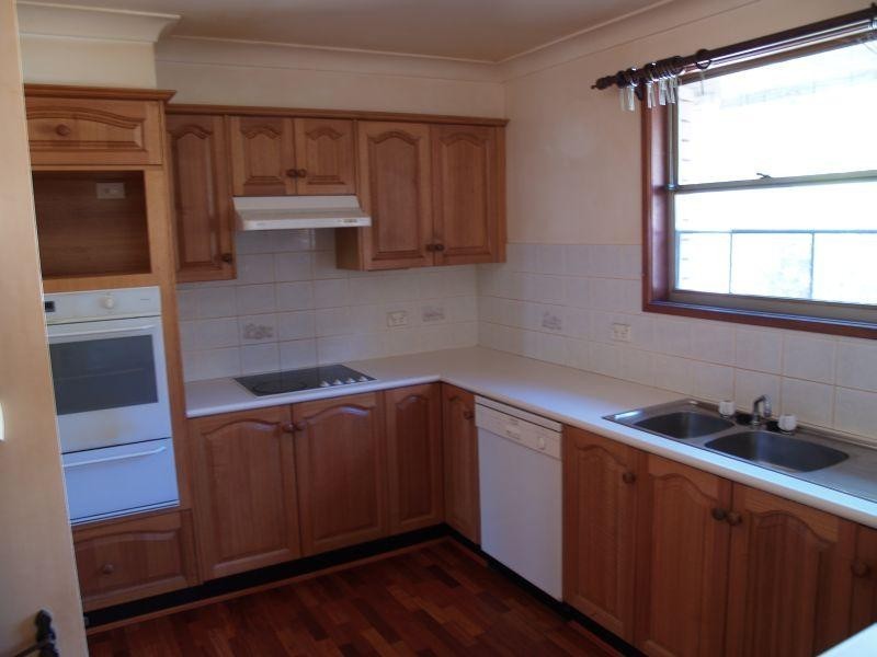 10 Canopus Close, Engadine NSW 2233