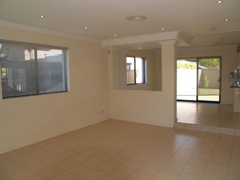 1/15-17 Larkhill Ave, Riverwood NSW 2210