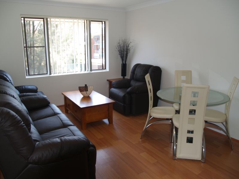 7/25 Sixth Ave, Campsie NSW 2194