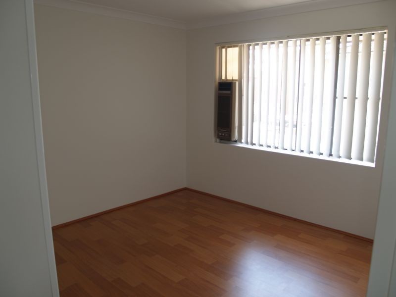 7/25 Sixth Ave, Campsie NSW 2194