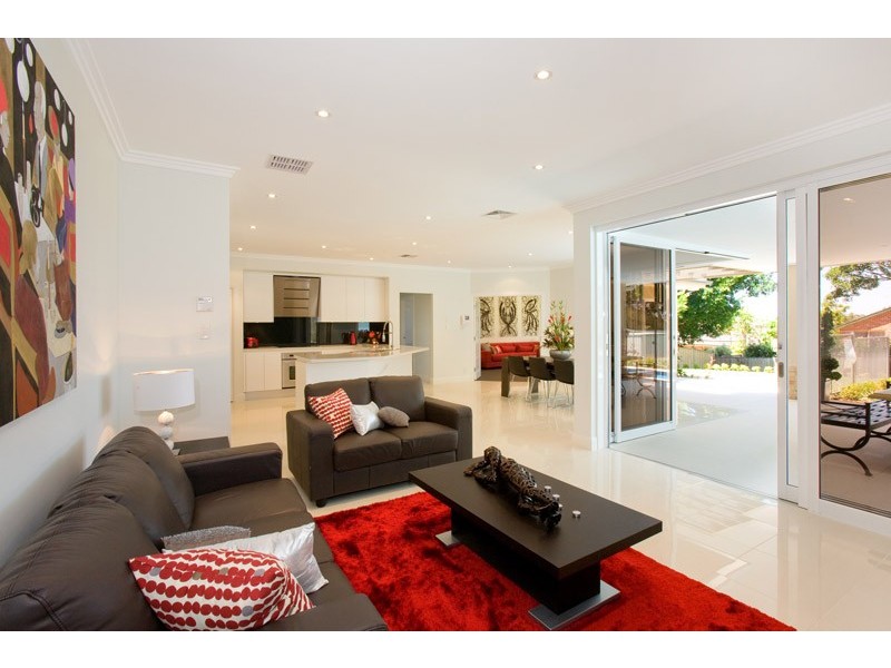 11 Kingscott Place, Castle Hill NSW 2154