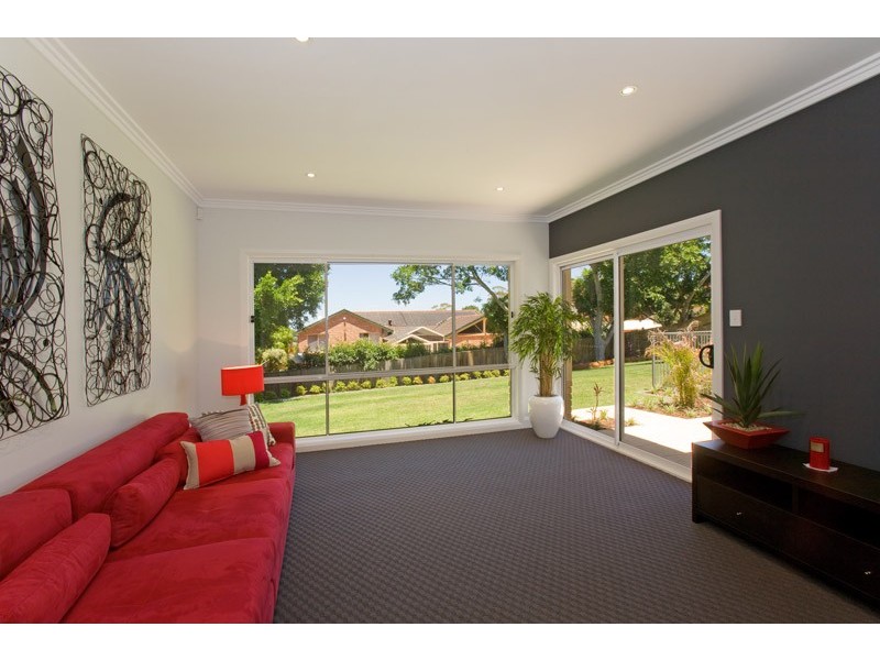 11 Kingscott Place, Castle Hill NSW 2154