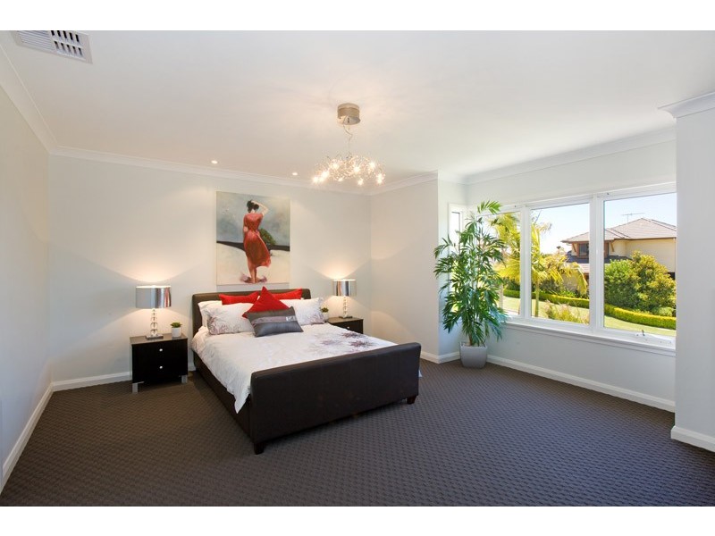 11 Kingscott Place, Castle Hill NSW 2154