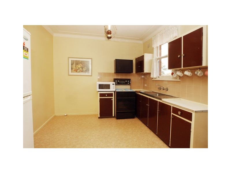 3 Robyn Avenue, Belfield NSW 2191