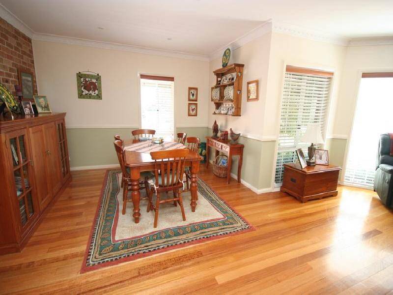 16 Aberfoyle Place, Grasmere NSW 2570