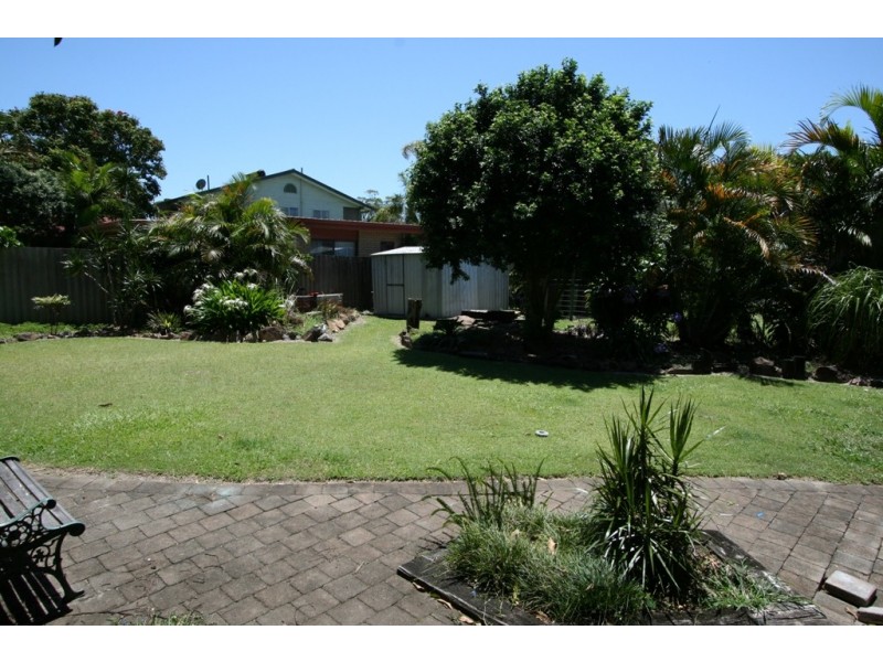 5 The Lakes Drive, Tweed Heads West NSW 2485