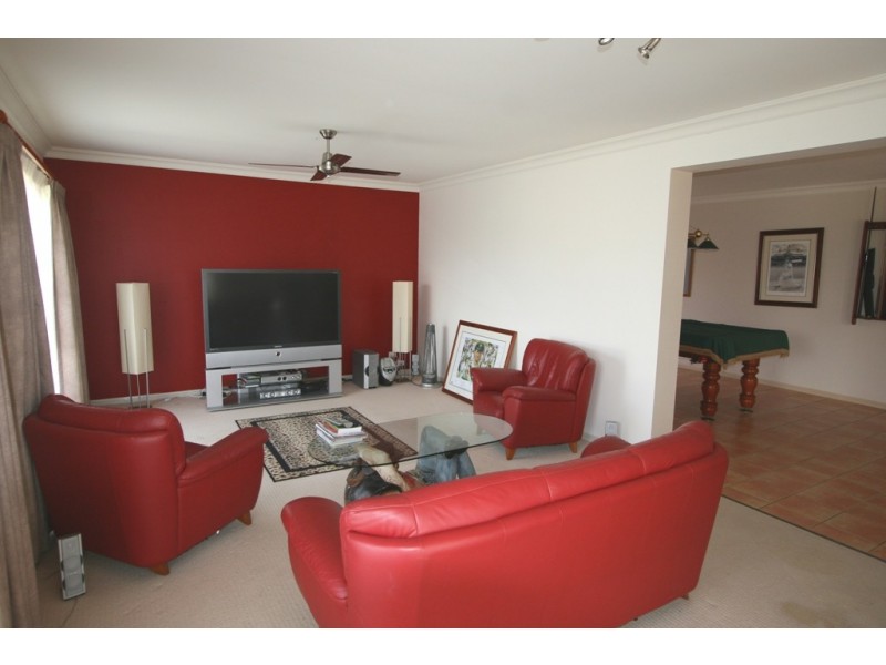 78 Lochlomond Drive, Banora Point NSW 2486