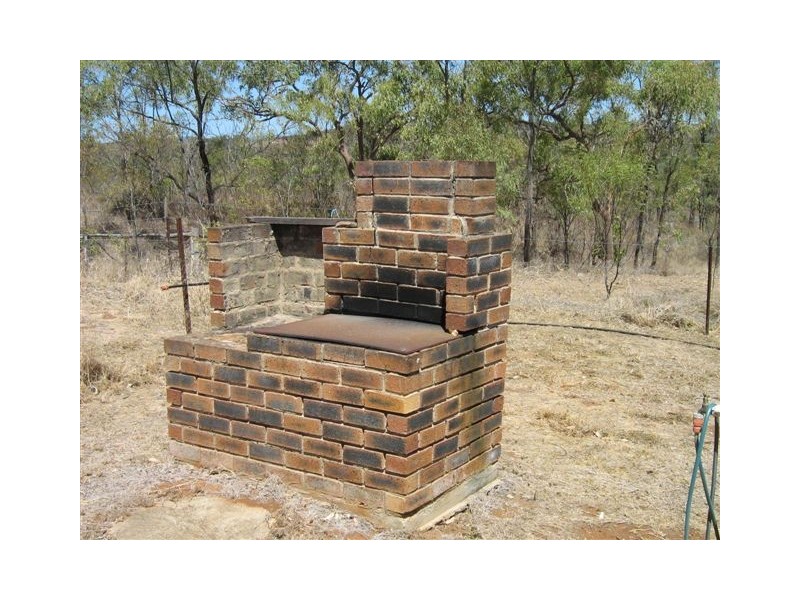 77 ASTON ROAD, Marmor QLD 4702