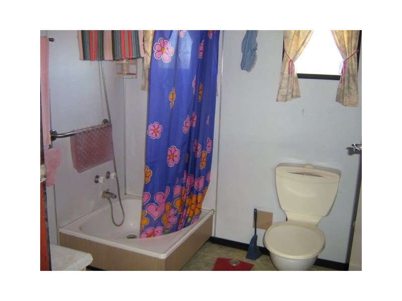77 ASTON ROAD, Rockhampton QLD 4700