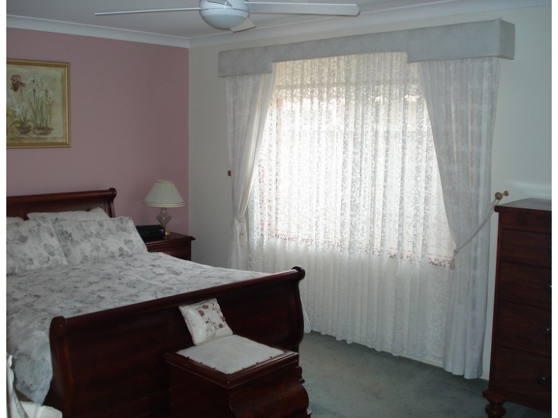 Wattle Grove NSW 2173