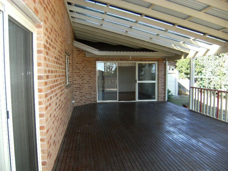 18 Barclay Close, Kariong NSW 2250