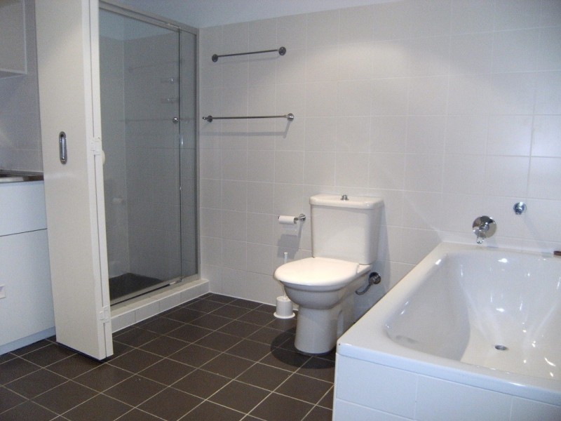 31/80 John Whiteway Drive, Gosford NSW 2250