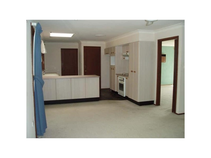 12 Quail Pl, Ingleburn NSW 2565