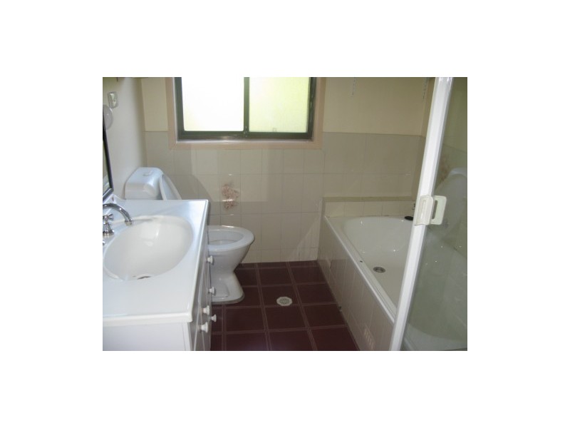 20/224 Harrow Rd, Glenfield NSW 2167