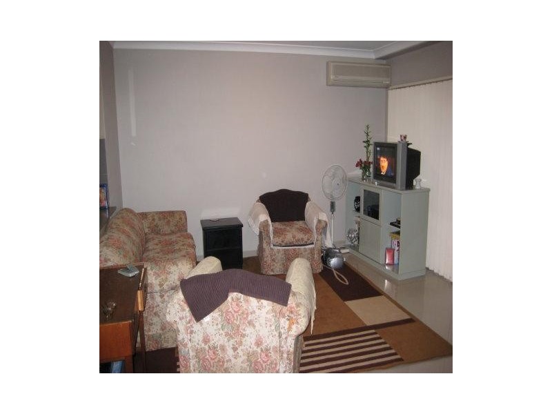 5/41 Woodhouse Dr, Campbelltown NSW 2560