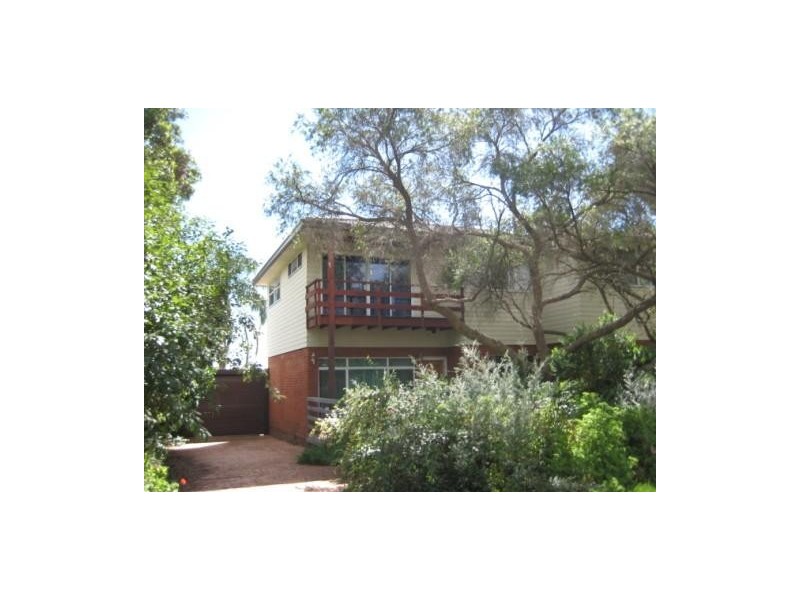 22 Hurlstone Ave, Glenfield NSW 2167