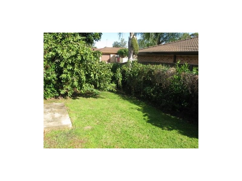 4/48 Minto Rd, Minto NSW 2566