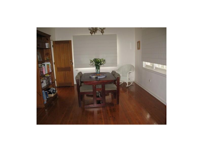 18 Lilian St, Campbelltown NSW 2560