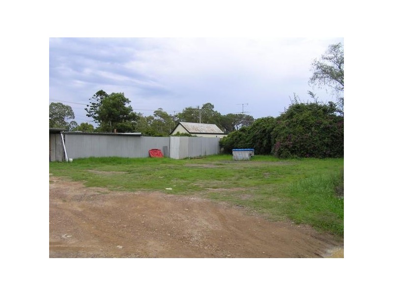 17 OAKS STREET, Thirlmere NSW 2572