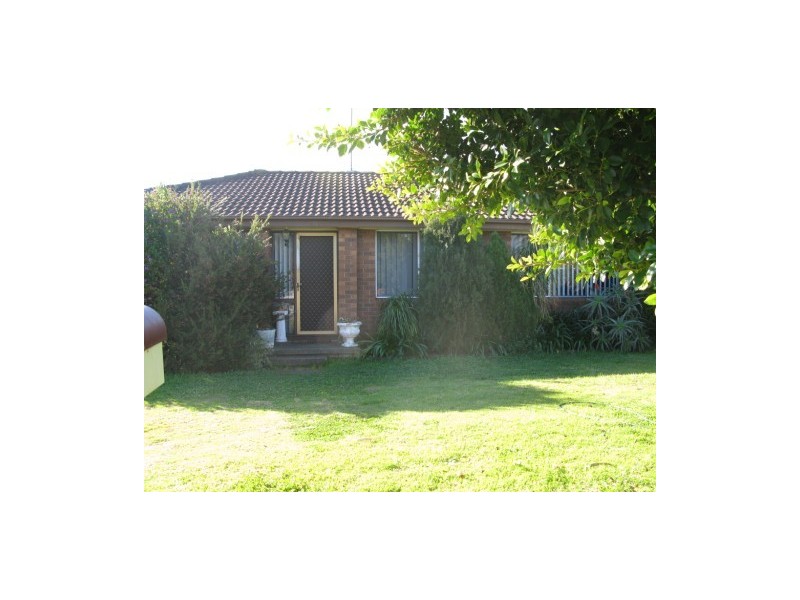 3 & 3A Paisley Close, St Andrews NSW 2566