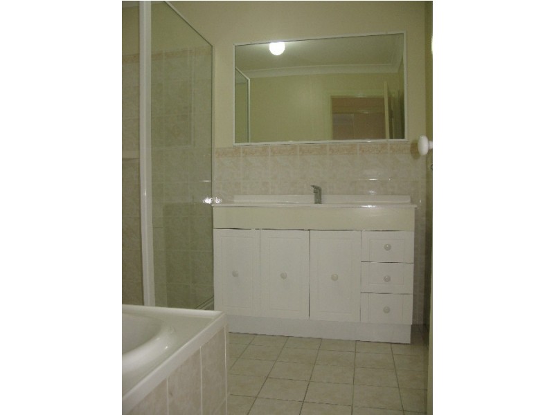 Macquarie Fields NSW 2564