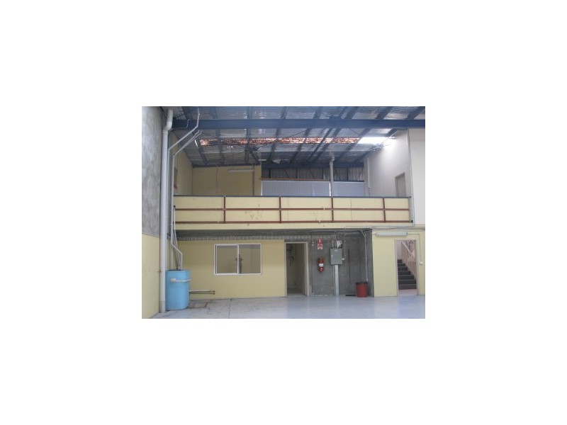 1/3 Noonan, Ingleburn NSW 2565