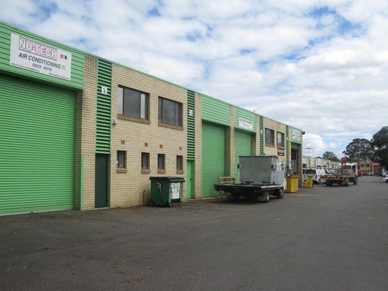 2b/4 Louise, Ingleburn NSW 2565