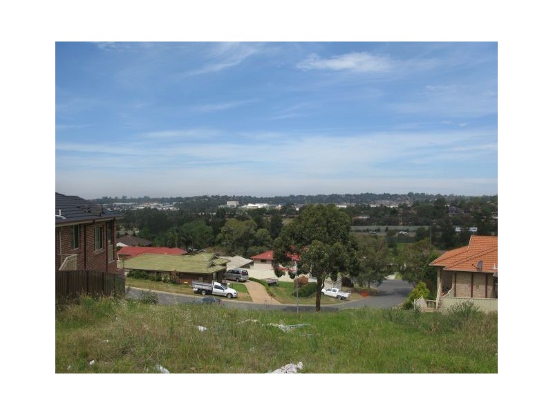 9 Chalcedony Street, Eagle Vale NSW 2558