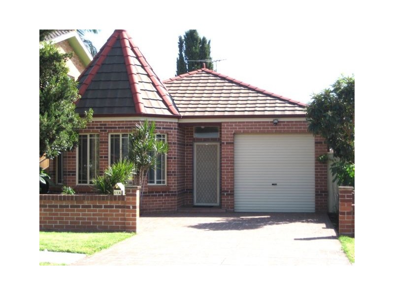Macquarie Fields NSW 2564