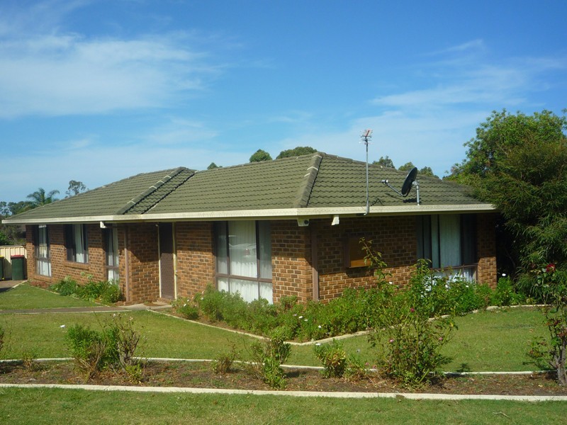 17 Mayfield Circuit, Albion Park NSW 2527