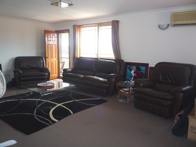 22 Gloucester Circuit, Albion Park NSW 2527