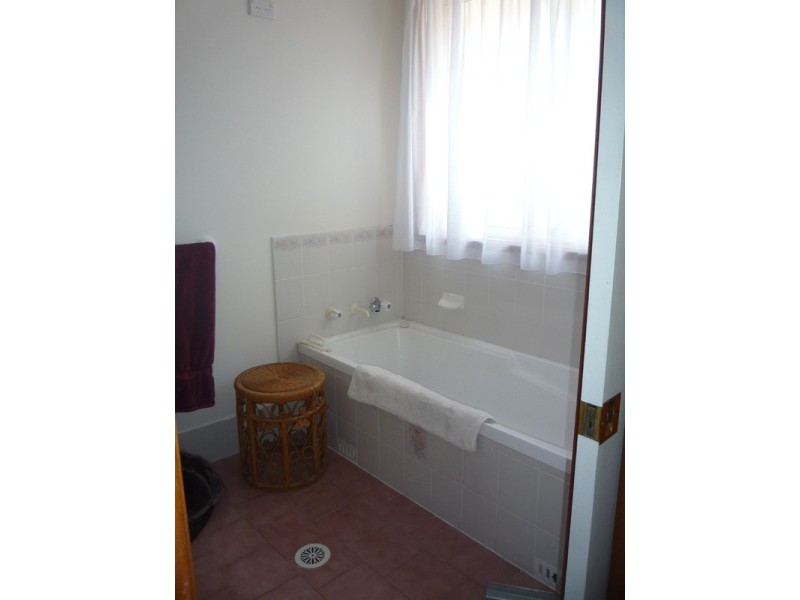 22 Gloucester Circuit, Albion Park NSW 2527