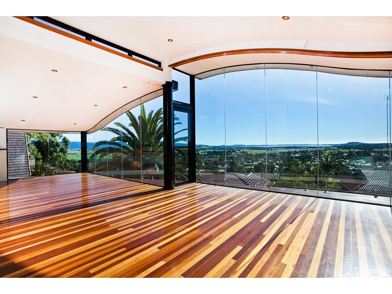 51 Scenic Crescent, Albion Park NSW 2527