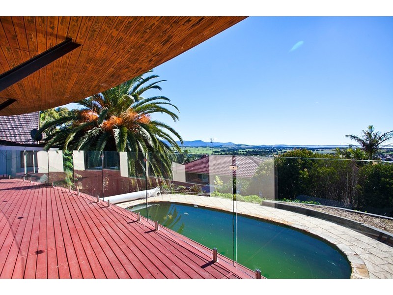 51 Scenic Crescent, Albion Park NSW 2527